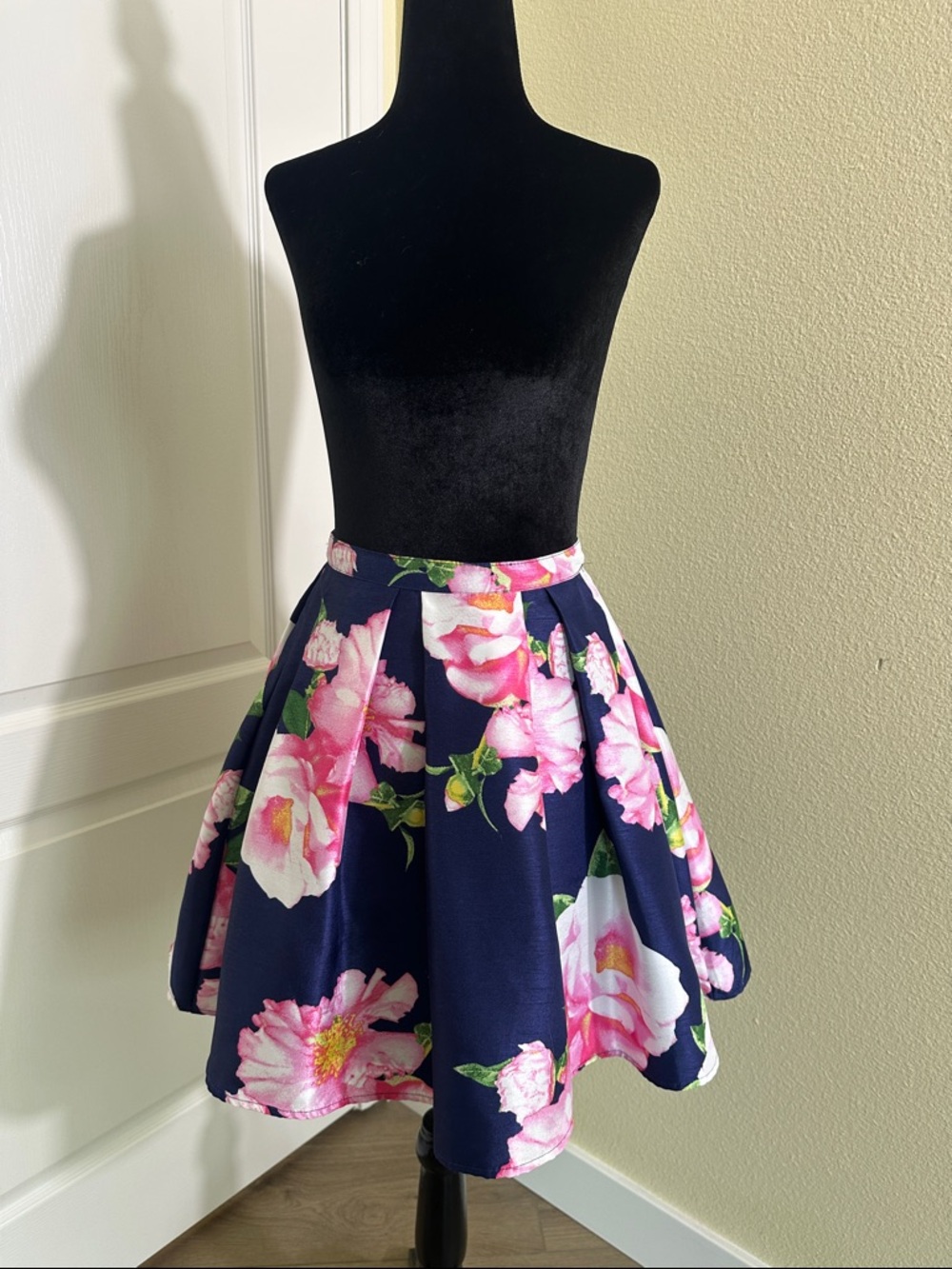 My Michelle Navy Circle Skirt with Pink Floral Print. Size 3